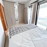 Cozy One Bed Apt D2 1416
