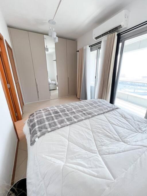 Cozy One Bed D2 1416