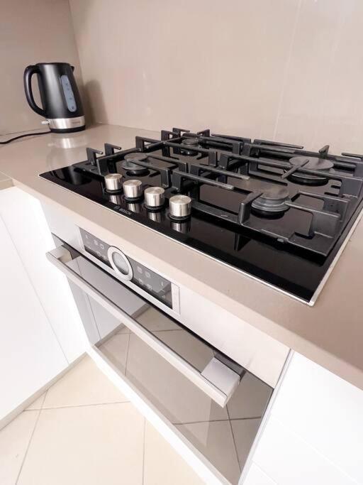Cozy One Bed D2 1416 * Dubai