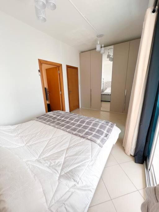Cozy One Bed D2 1416 *
