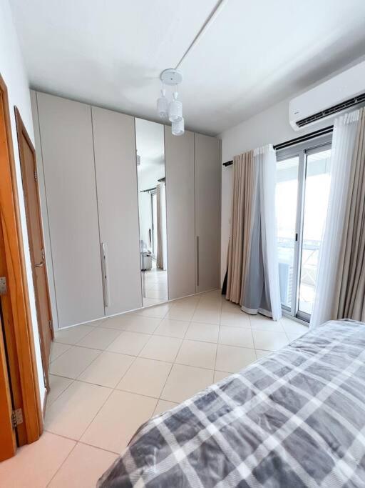 Apartment Cozy One Bed D2 1416 Dubai